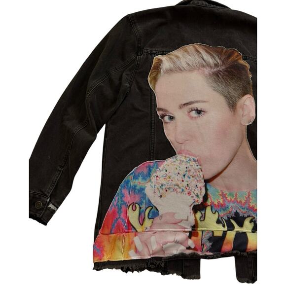 MILEY CYRUS Bangerz Y2K Upcycled Retro Black Distressed Denim Jacket Size M - Picture 9 of 14